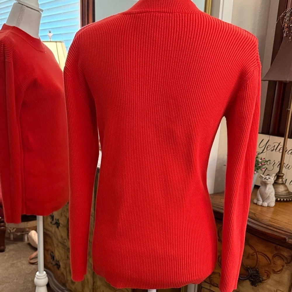 Adrienne Vittadini Vibrant Red Turtleneck Sweater 86% Cotton - Picture 5 of 10